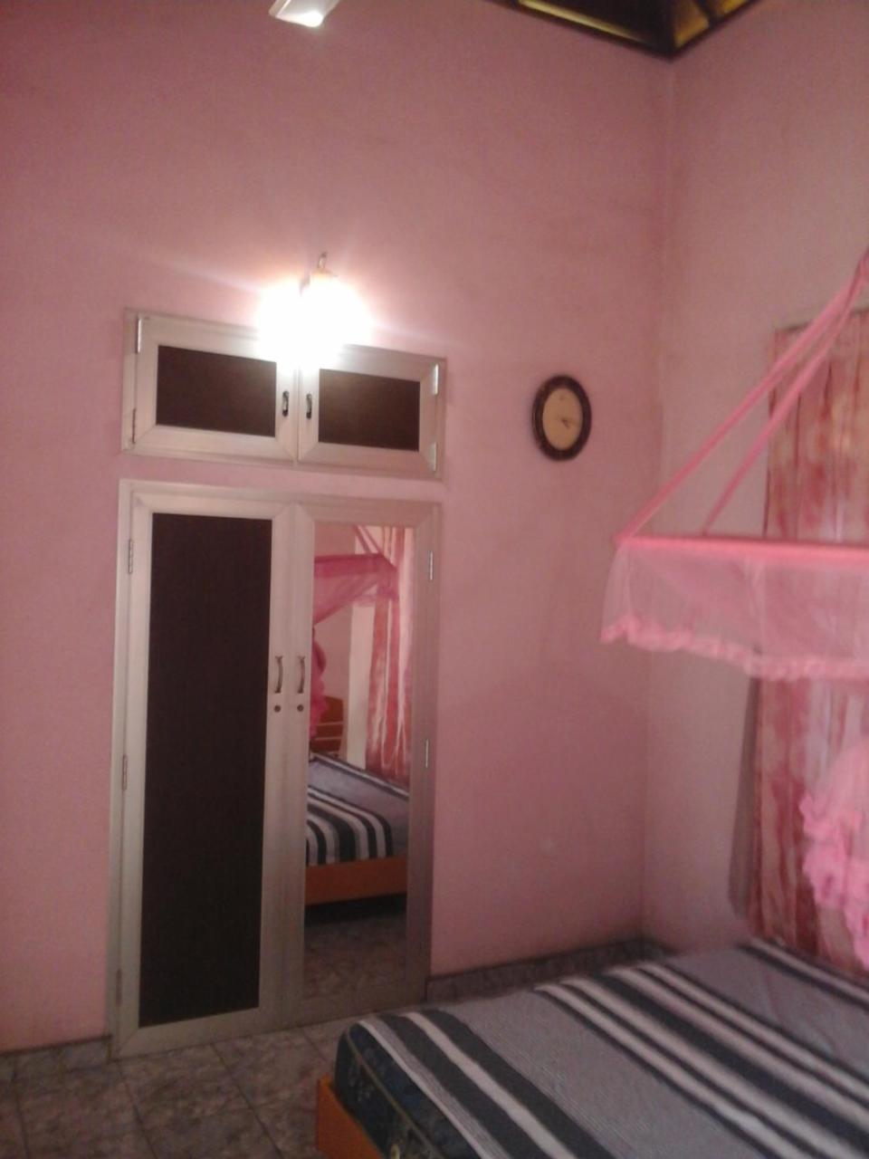 Colombo 20 Minutes By Train Apartment Wattala Exterior photo